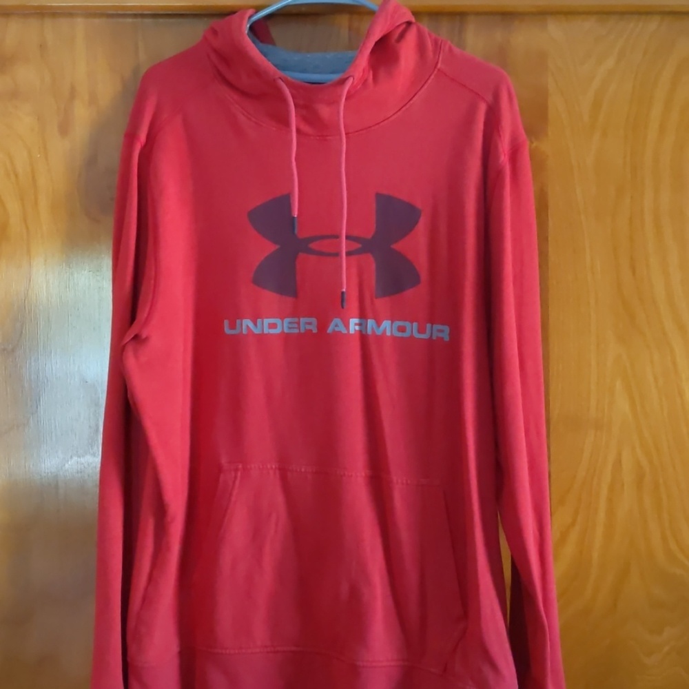 Mens Under Armour hoodie